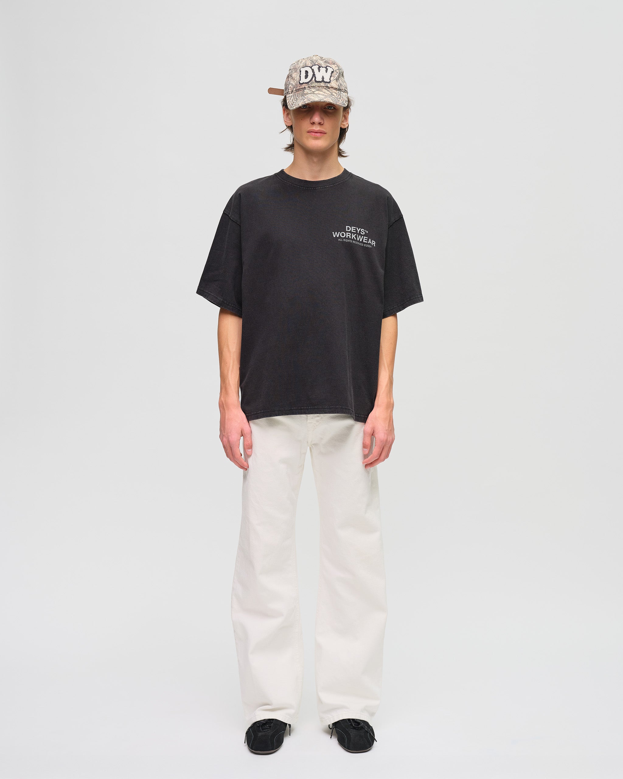 Hillside Tee - Washed Black